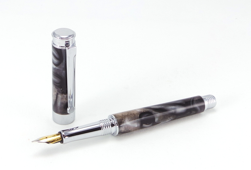 Leveche fountain pen kit in a Kirinte “Oyster” pen blank